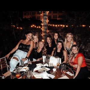 Meet your Posher, Christina